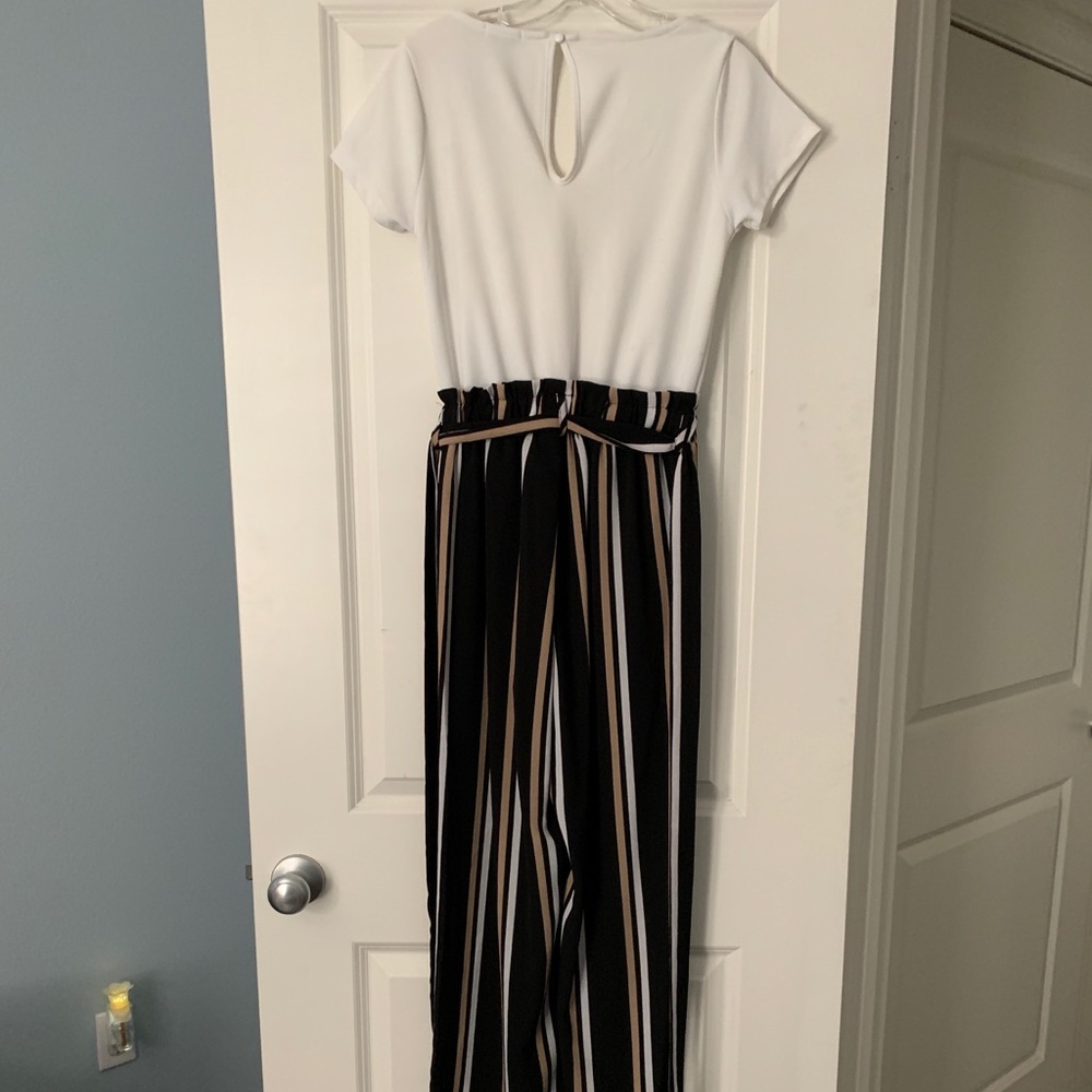 Jumpsuit - Picture 2 of 5